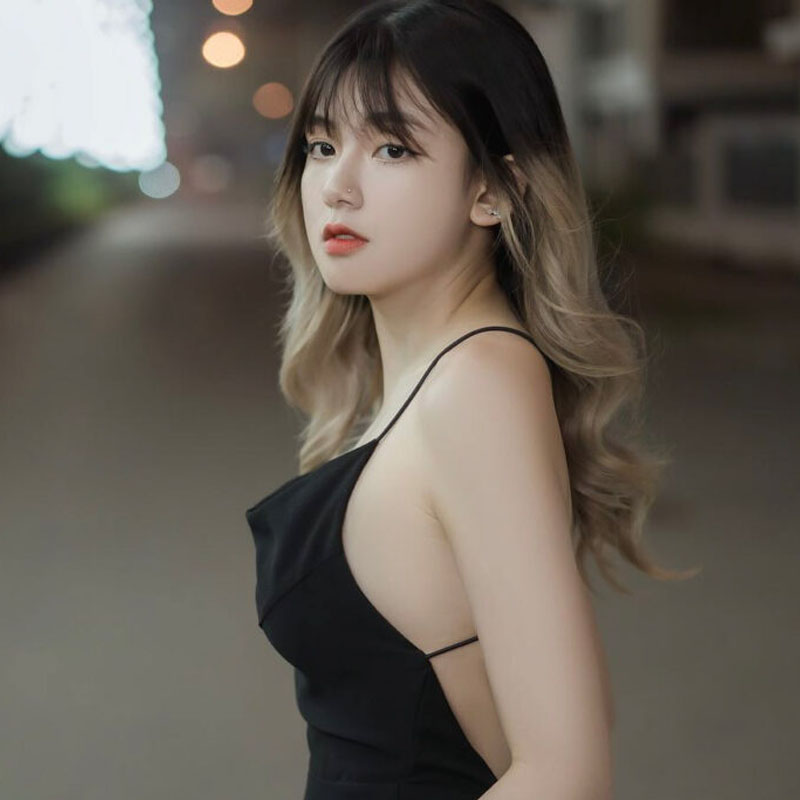 hot girl TikTok