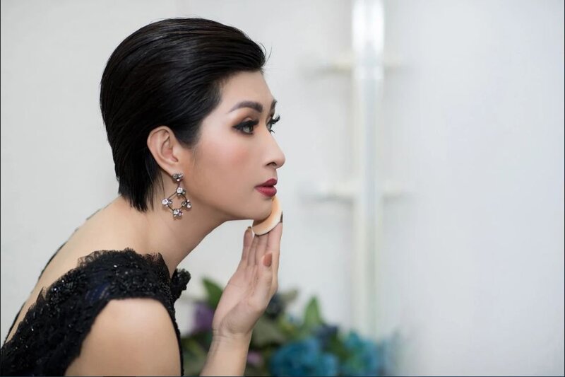 Nguyễn Hồng Nhung từng rất nổi tiếng sau khi Sao Mai 2004 kết thúc